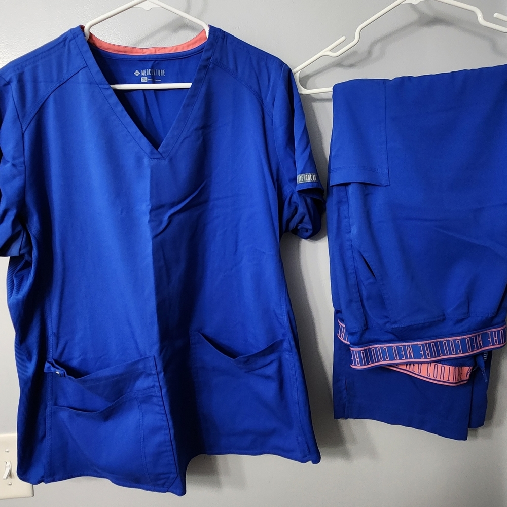 Med Couture Scrub set